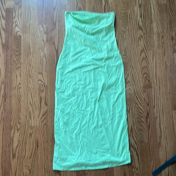 ASOS DESIGN bandeau bodycon midi dress in lime - Picture 7 of 7